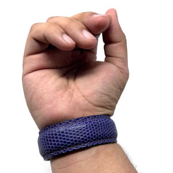 Gucci Purple Lizard Bracelet - Picture 4 of 16